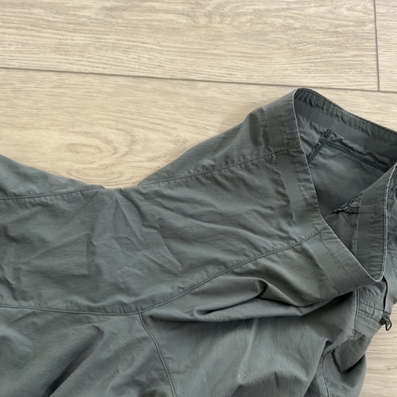 Arc’teryx Gamma Lt 6” Shorts Size 6 - Picture 5 of 5